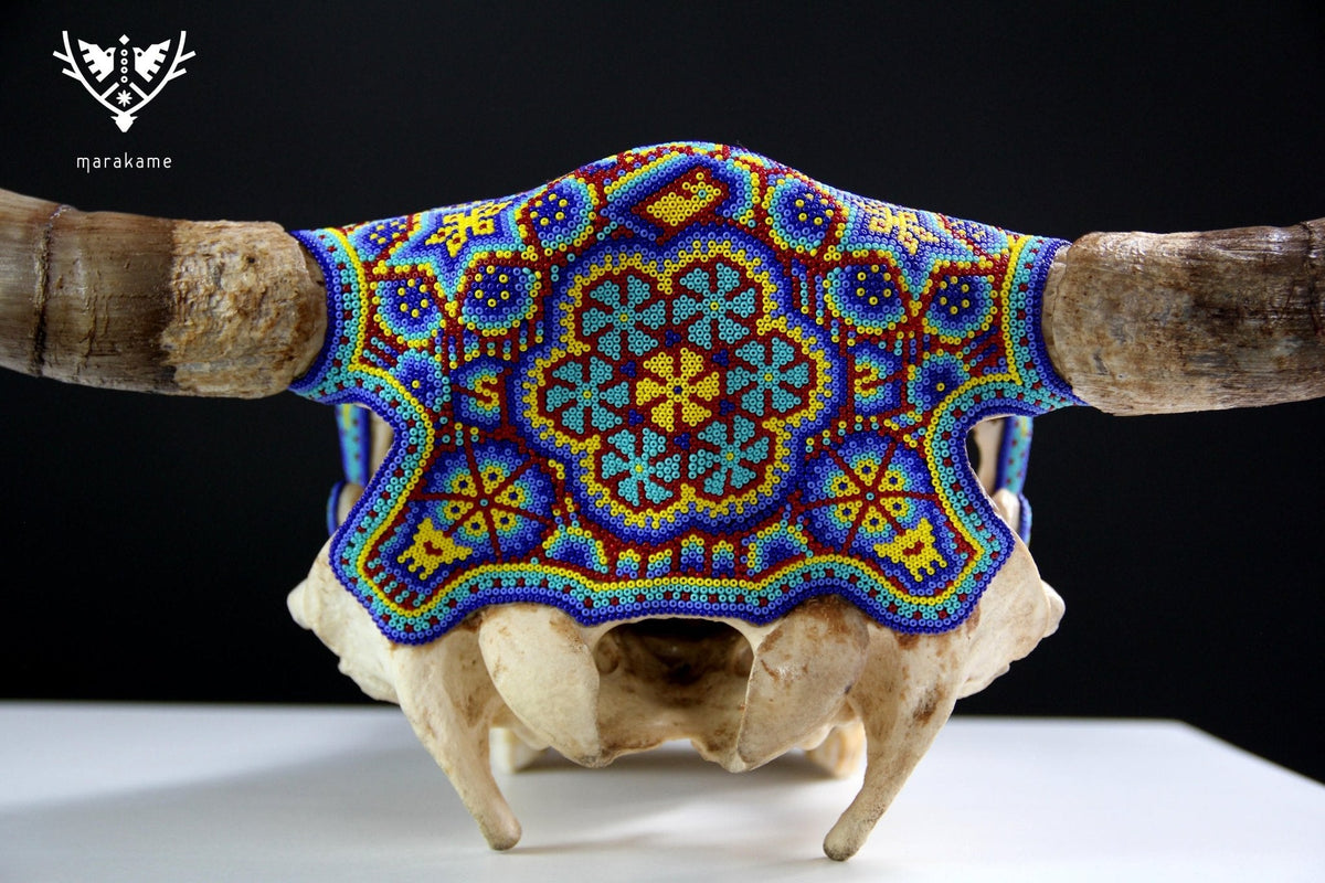 Cráneo de vaca Arte Huichol - Nierika - Arte Huichol - Marakame