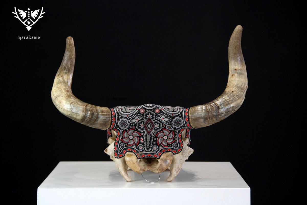 Cráneo de vaca Arte Huichol - Pariya - Arte Huichol - Marakame