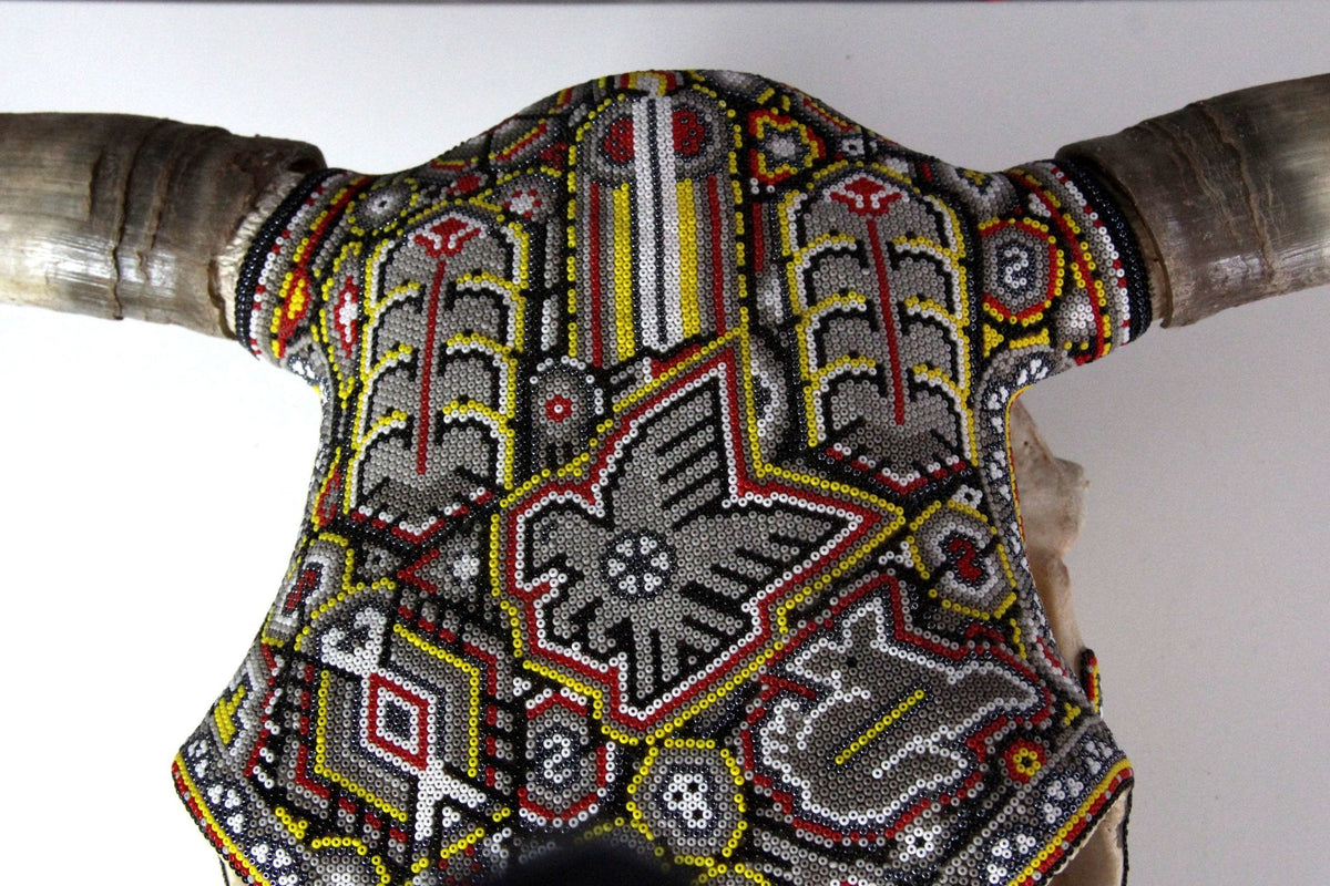 Cráneo de vaca Arte Huichol - Tura hirie VI - Arte Huichol - Marakame